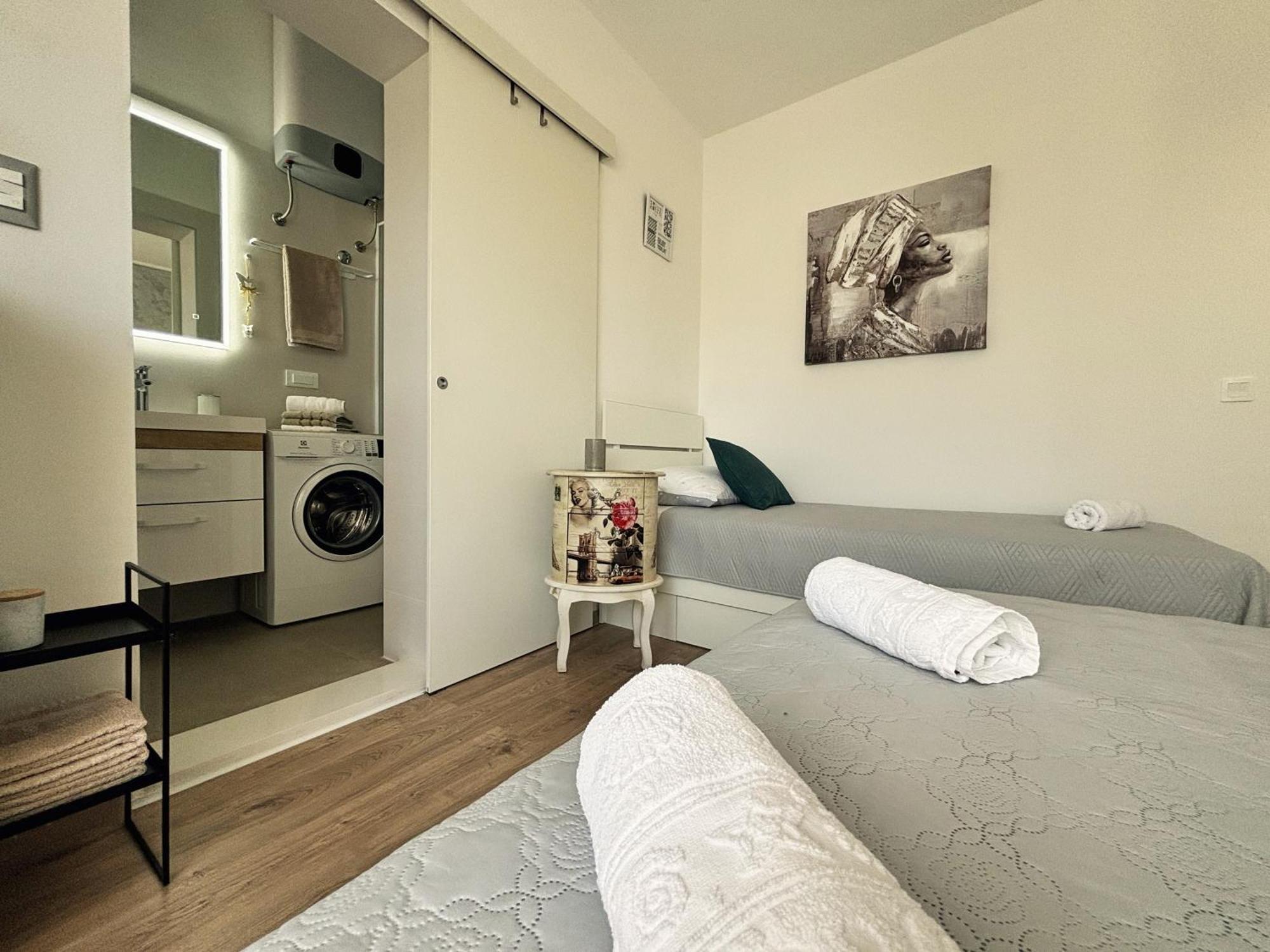 Sea & Sun Apartments Tučepi Zimmer foto